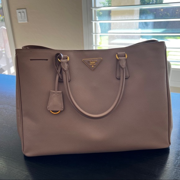 PRADA GALLERIA Saffiano Large bag in powder pink (SOLD) - Picture 8 of 12